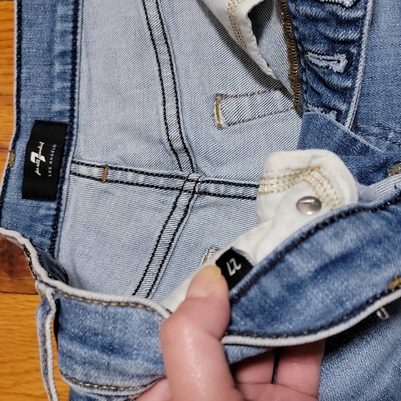 7 for all mankind high waist distressed cropped straight light blue jeans s 27 - Picture 4 of 8